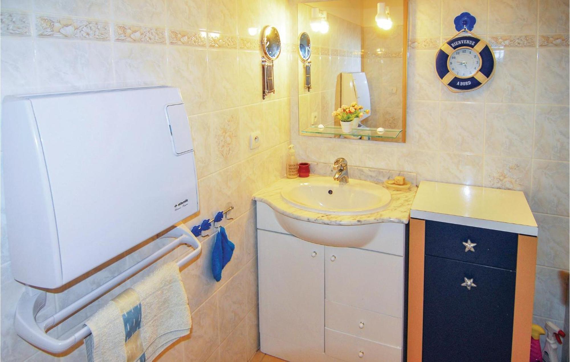 3 Bedroom Beautiful Home In Pignan Екстер'єр фото