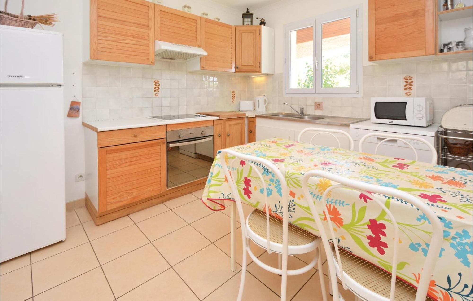 3 Bedroom Beautiful Home In Pignan Екстер'єр фото